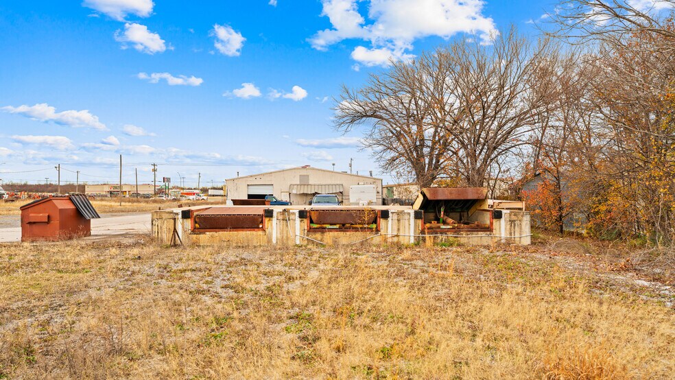More Photos Of 1107-1111 W Shawnee St, Muskogee Auto Repair For Sale