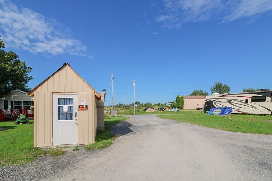 More Photos Of 11 Jameson Rd, Canton Manufactured Housing Mobile Home Park For Sale