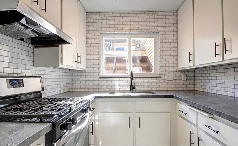 More Photos Of 1440 Thomas Ave, San Diego Apartments For Sale