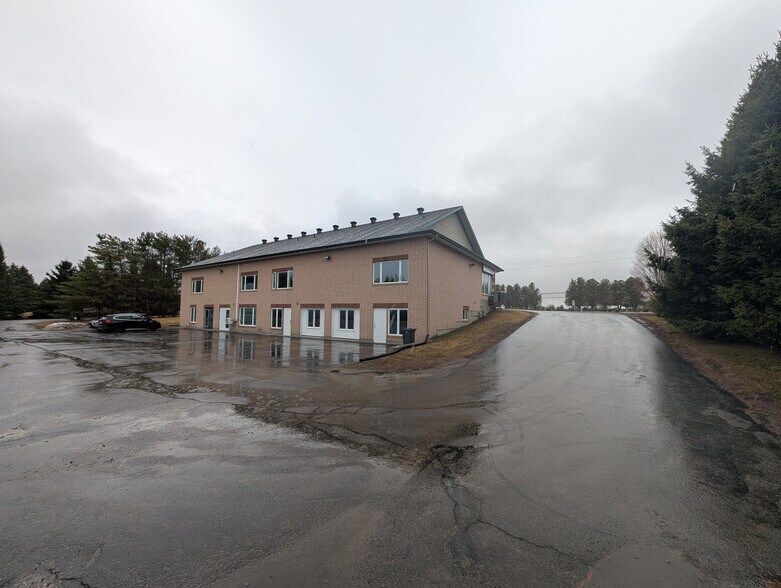 More Photos Of 1120-1126 March Rd, Ottawa General Retail For Sale