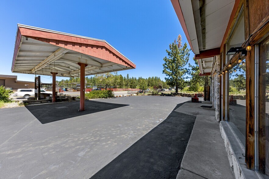 More Photos Of 2774 Lake Tahoe Blvd, South Lake Tahoe Industrial For Sale