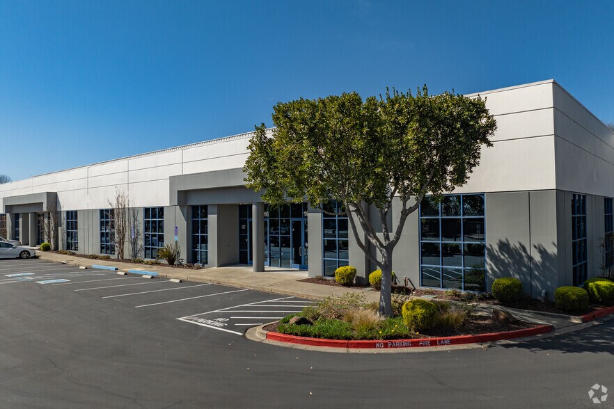 Primary Photo Of 1600-1622 Corporate Cir, Petaluma Warehouse For Lease