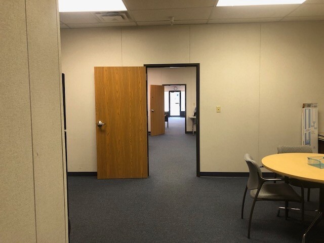 More Photos Of 1036-1062 Corporate Ln, Export Storefront Retail Office For Lease