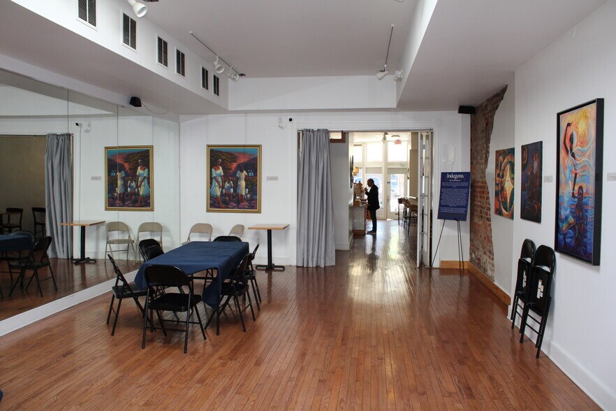 More Photos Of 402 1/2 N 2nd St, Richmond Storefront Retail Residential For Sale