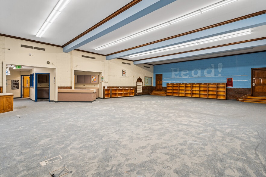 More Photos Of 736 W Evans Ave, Pueblo Specialty For Sale