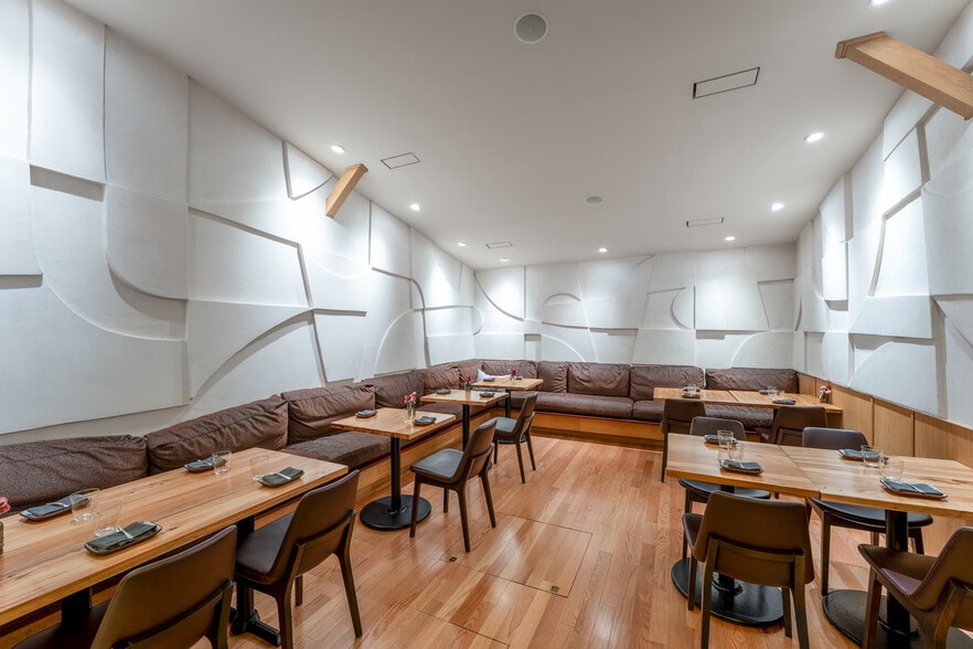 More Photos Of 3131 University Ave, San Diego Restaurant For Lease