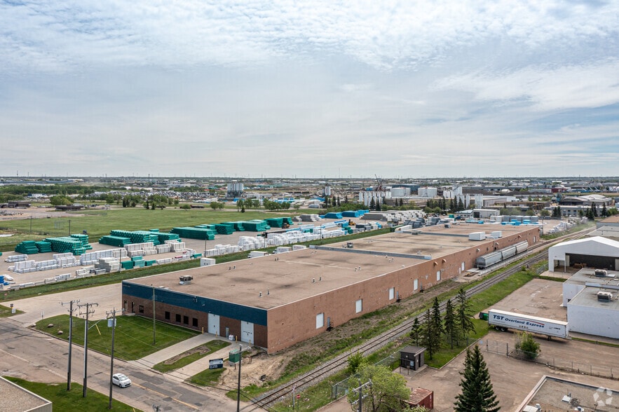 More Photos Of 4715-4757 93 Ave, Edmonton Warehouse For Lease