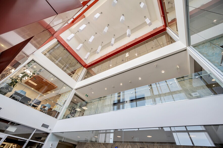 More Photos Of 7171 80th Ave NE, Calgary Office For Lease