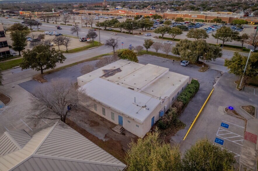More Photos Of 2908 E Trinity Mills Rd, Carrollton Office For Lease