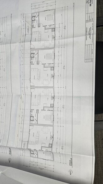 More Photos Of 306-308 Roberts Ln, Bakersfield Storefront Retail Residential For Sale