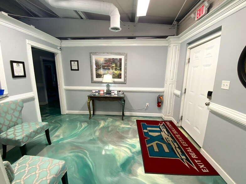 More Photos Of 7116 Firelane Rd, Columbia Office For Sale
