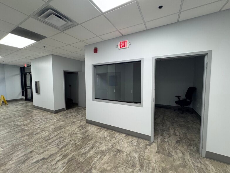 More Photos Of 188 Earl Davis Dr, Russellville Manufacturing For Lease