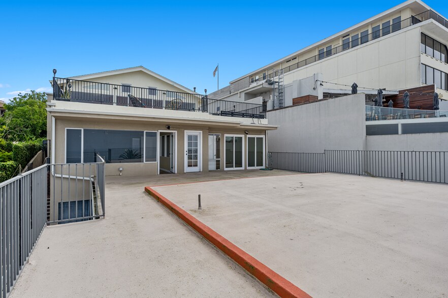 More Photos Of 1218-1224 Prospect St, La Jolla Office For Lease