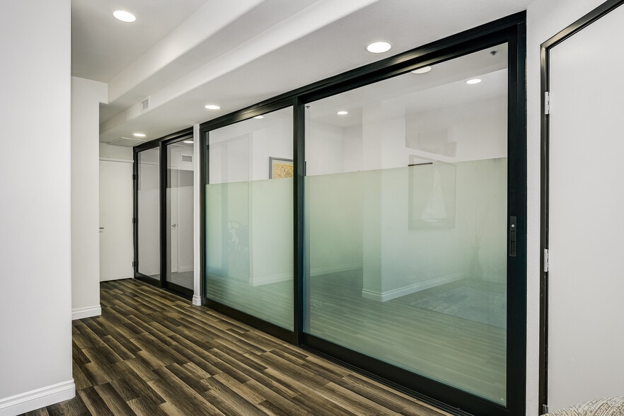 More Photos Of 928-950 Hornblend St, San Diego Medical For Sale