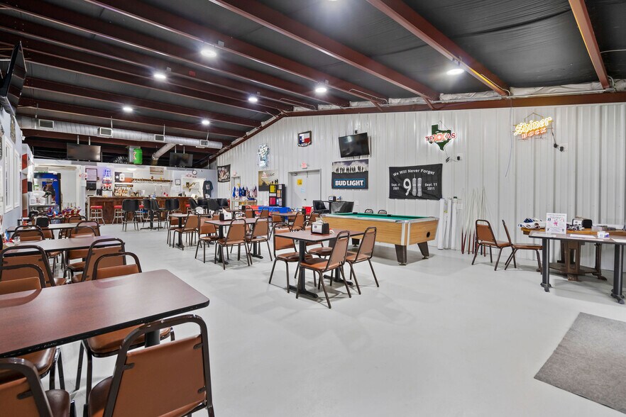 More Photos Of 4951 US Highway 190 W, Livingston Office For Sale