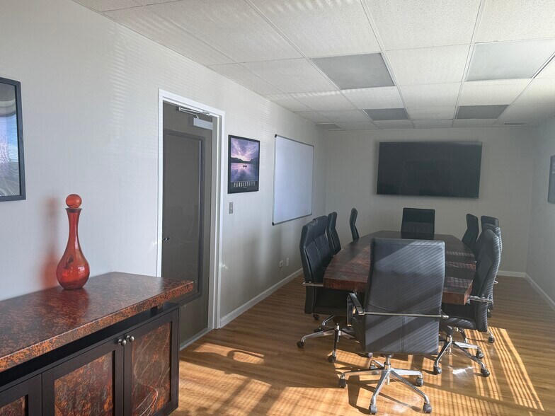More Photos Of 3600 S Beeler St, Denver Office For Lease