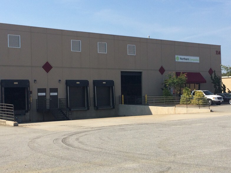 More Photos Of 101 E Carteret St, Greensboro Warehouse For Lease