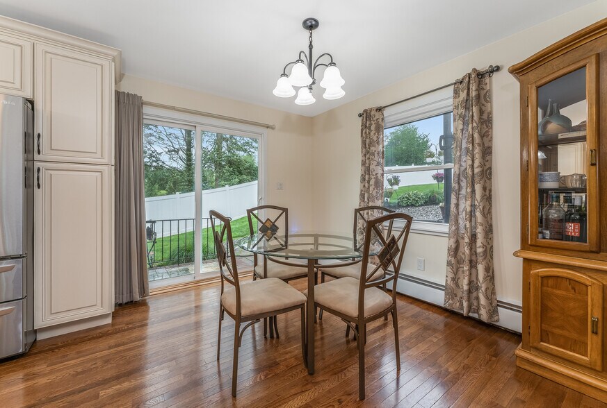 More Photos Of 417 Mountain Rd, Lebanon Specialty For Sale