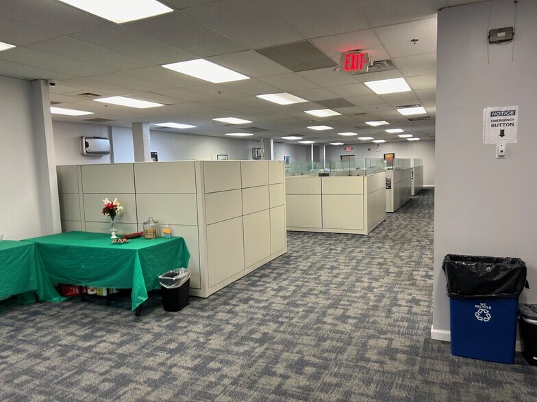 More Photos Of 5548-5554 Chestnut St, Philadelphia Office For Lease