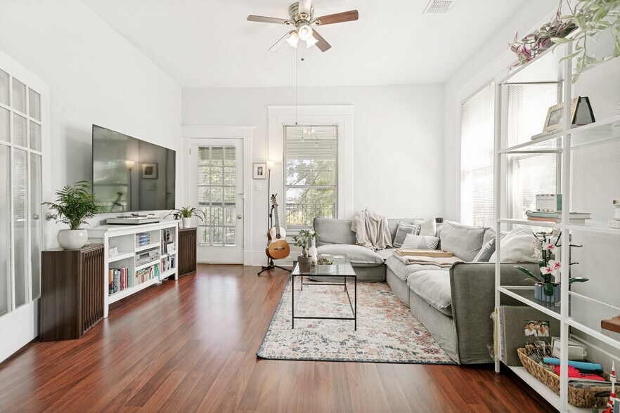 More Photos Of 274 Post Ave, San Antonio Multifamily For Sale