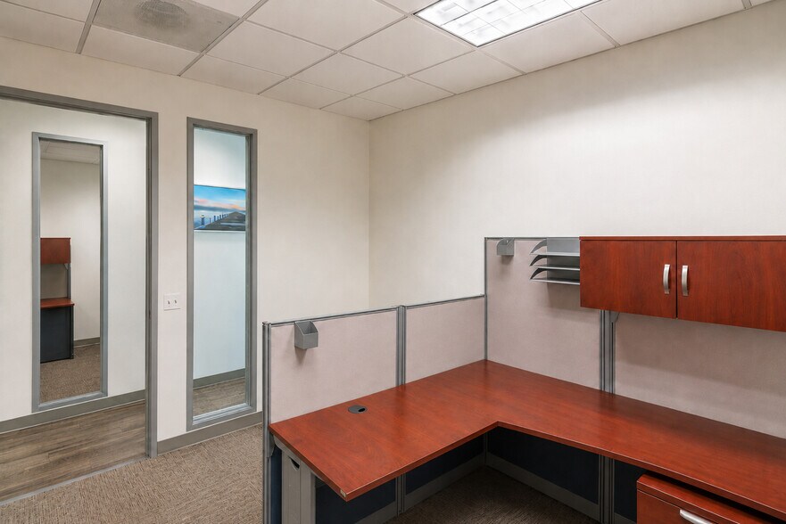 More Photos Of 950 Boardwalk, San Marcos Office For Sale