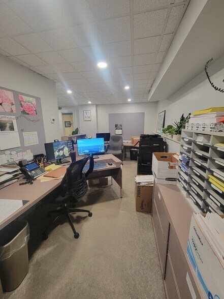 More Photos Of 683 Main St, Norwell Loft Creative Space For Lease