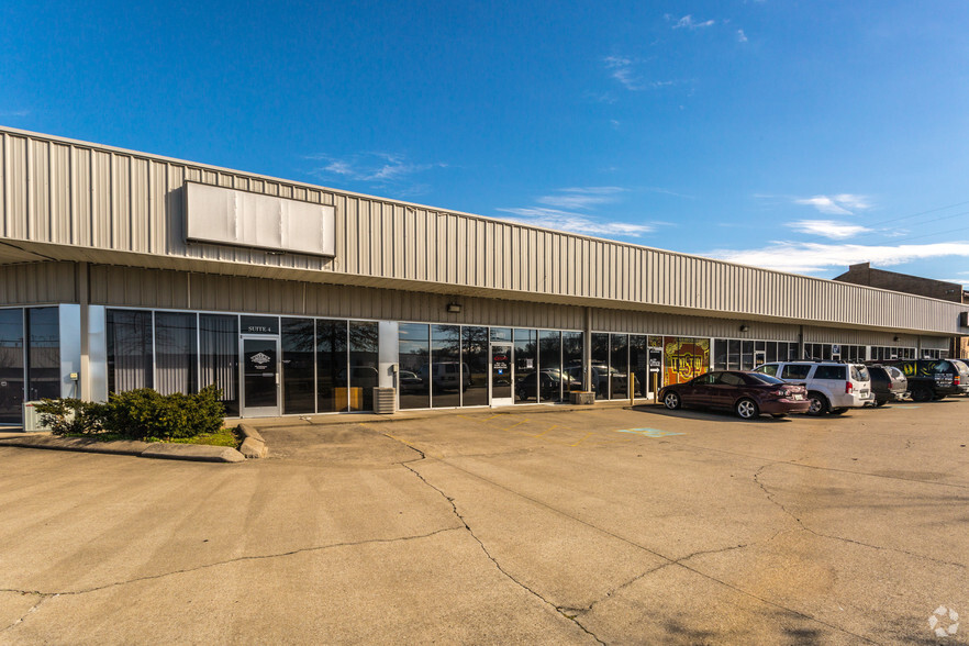 Primary Photo Of 1249 Northgate Business Pky, Madison Warehouse For Lease