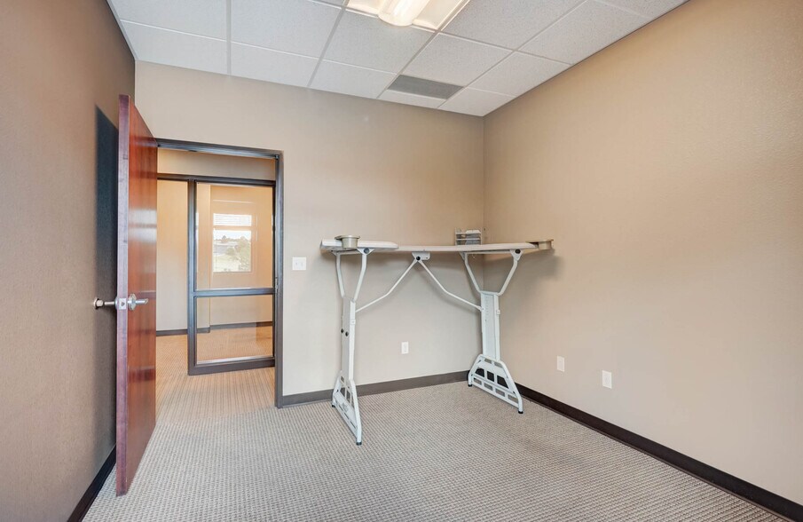 More Photos Of 3210 E Woodmen Rd, Colorado Springs Medical For Sale