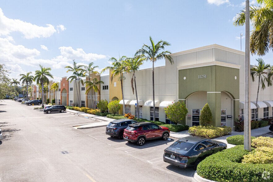 More Photos Of 11251 NW 20th St, Miami Showroom For Lease