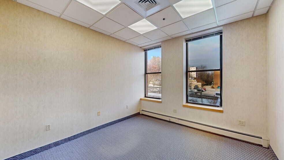 More Photos Of 300-310 Main St, Worcester Office For Lease