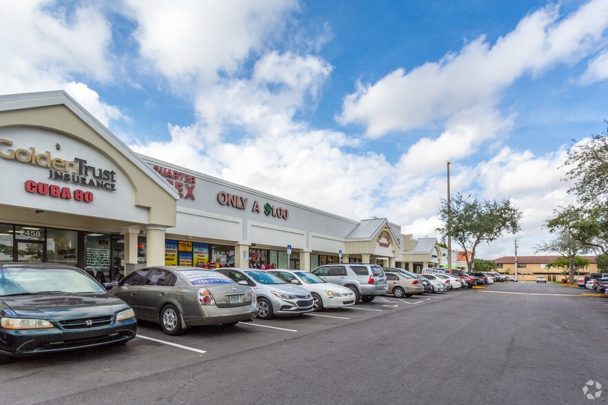 More Photos Of 2414-2490 W 60th St, Hialeah Supermarket For Lease