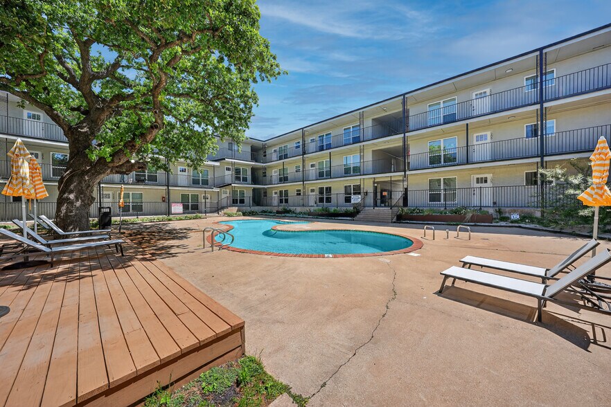 More Photos Of 4210 Red River St, Austin Apartments For Sale