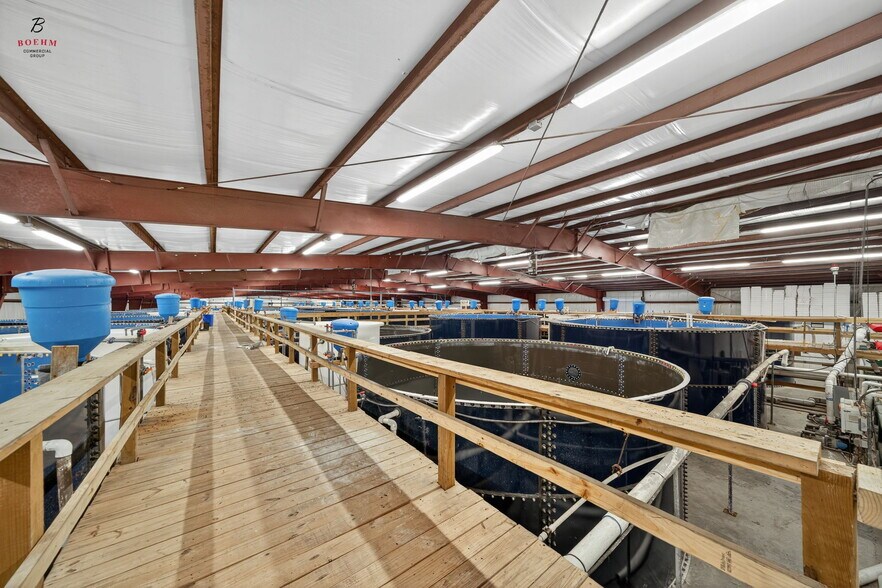 More Photos Of 833 County Road 583, La Coste Research And Development For Sale