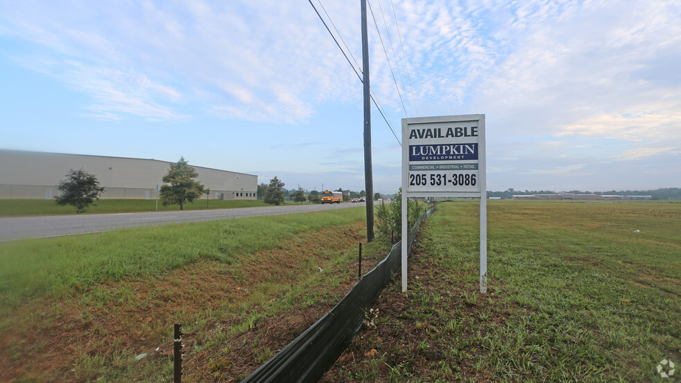 Primary Photo Of 4977 Hwy 31, Calera Land For Lease