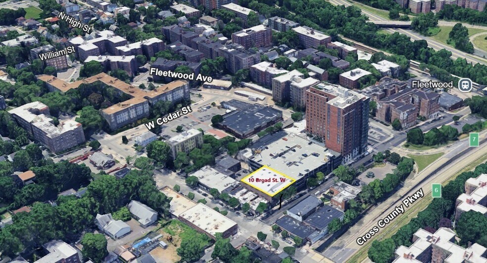 More Photos Of 10 Broad St W, Fleetwood Light Manufacturing For Lease