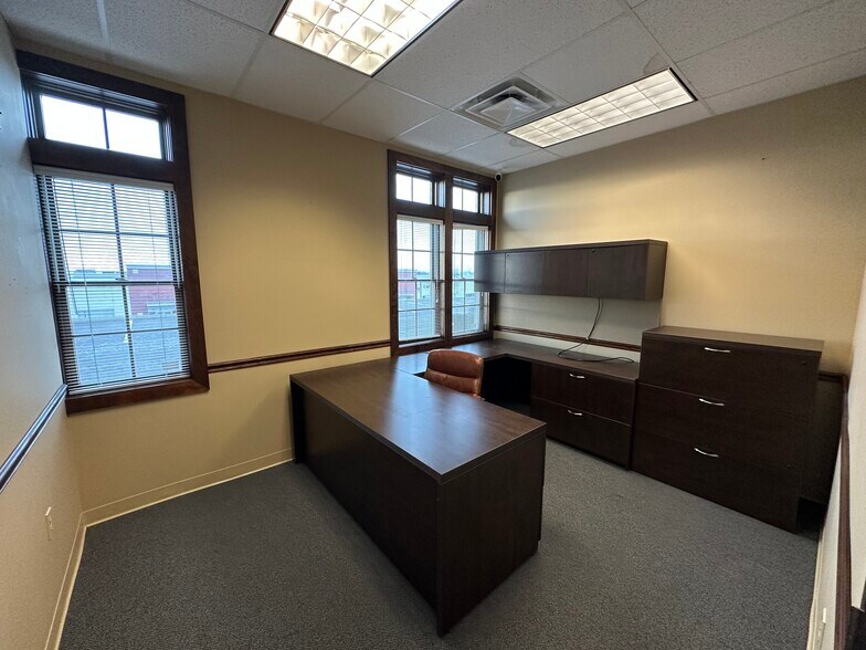 More Photos Of 7182 Liberty Centre Dr, West Chester Medical For Sale