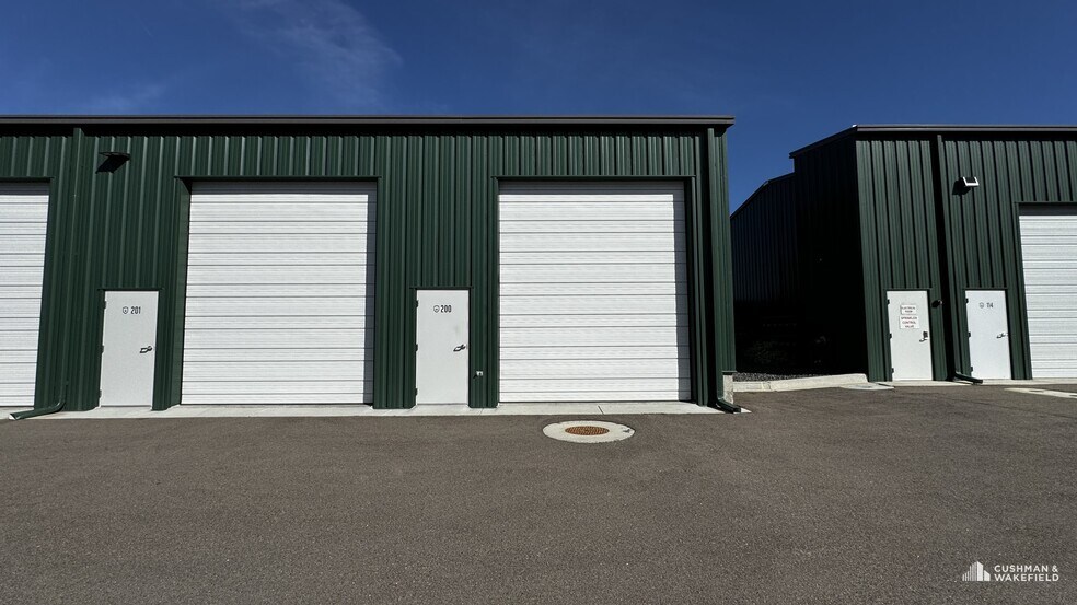 More Photos Of 360 Rancho Dr, Windsor Self Storage For Sale