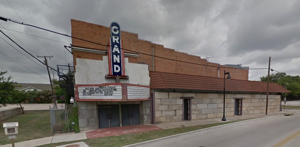 More Photos Of 1100 Fabons St, Fort Worth Religious Facility For Sale