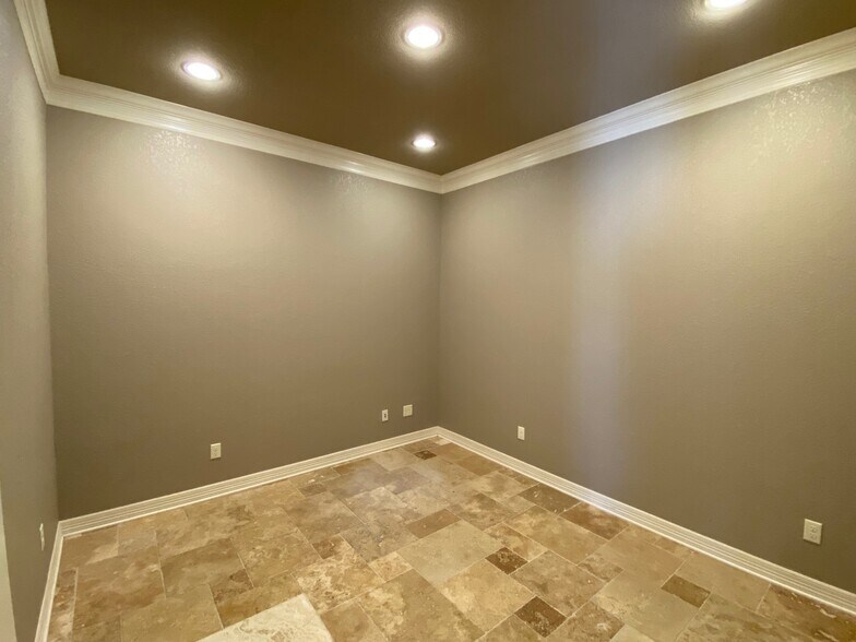 More Photos Of 15488 Fm 2493, Tyler Medical For Lease