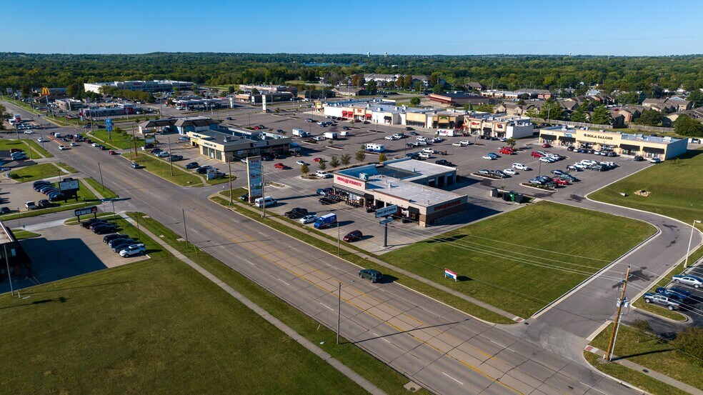 Primary Photo Of 2727 SW Wanamaker Rd, Topeka Unknown For Lease
