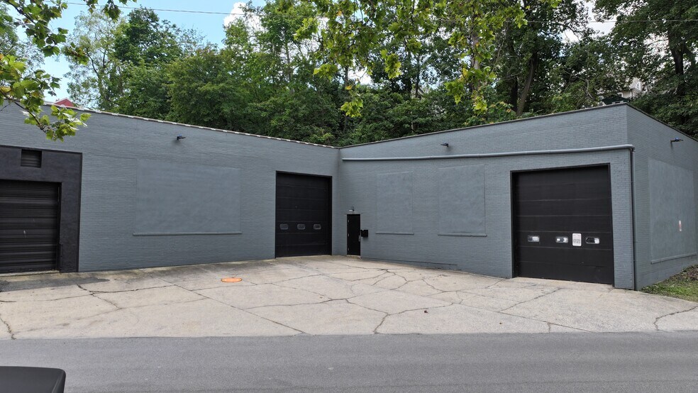 More Photos Of 719 Conestoga St, Bethlehem Warehouse For Lease