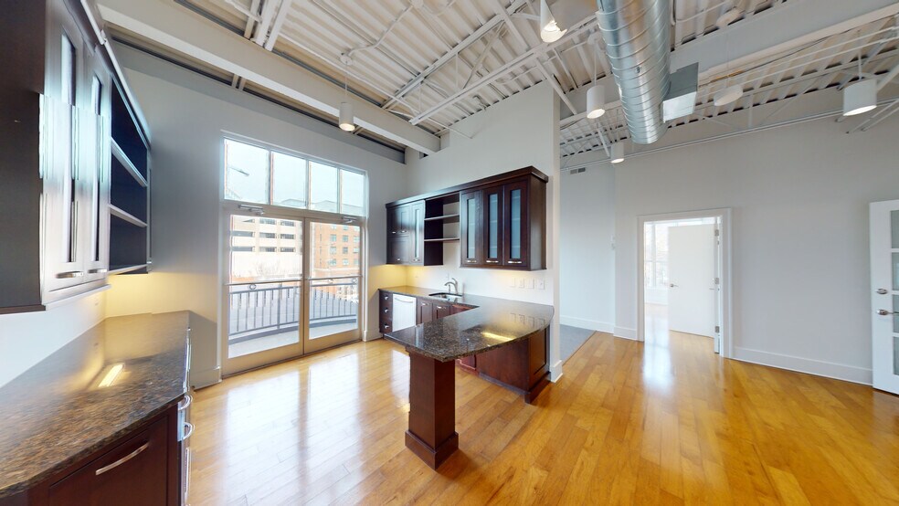 More Photos Of 2137 South Blvd, Charlotte Office For Sale