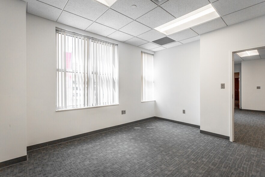 More Photos Of 811 Broad St, Chattanooga Medical For Lease