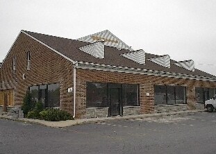 More Photos Of 1187 N Farnsworth Ave, Aurora Storefront Retail Residential For Lease