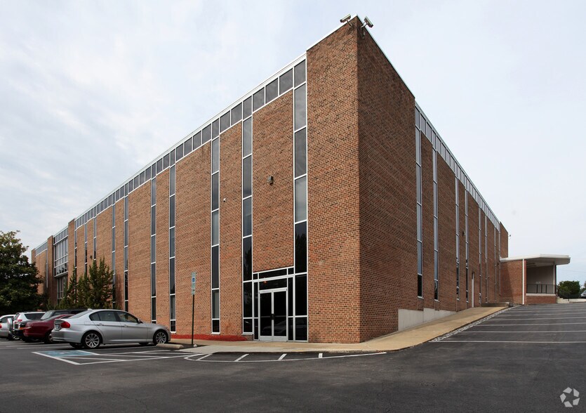 More Photos Of 2634 Durham Chapel Hill Blvd, Durham Office For Lease