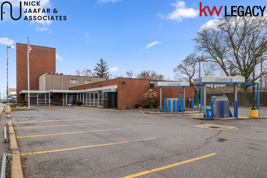More Photos Of 17221 W 8 Mile Rd, Detroit Bank For Sale