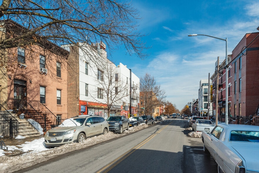More Photos Of 446 Franklin Ave, Brooklyn Apartments For Sale