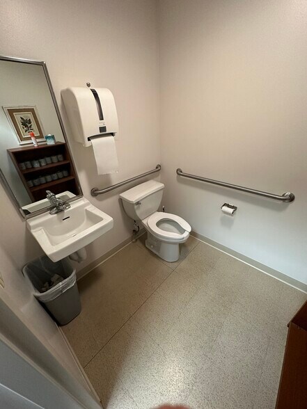 More Photos Of 5412 Monroe St, Toledo Storefront For Sale