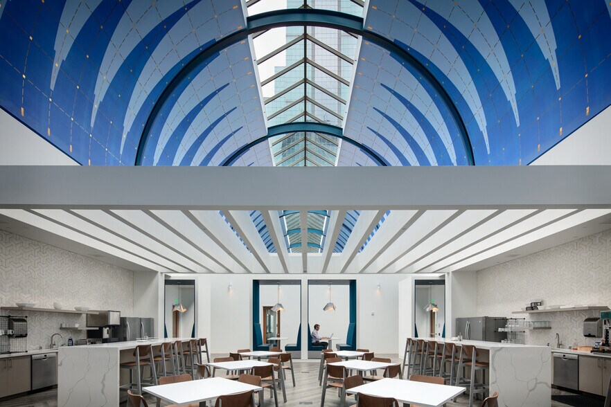 More Photos Of 651 Nicollet Mall, Minneapolis Office For Lease