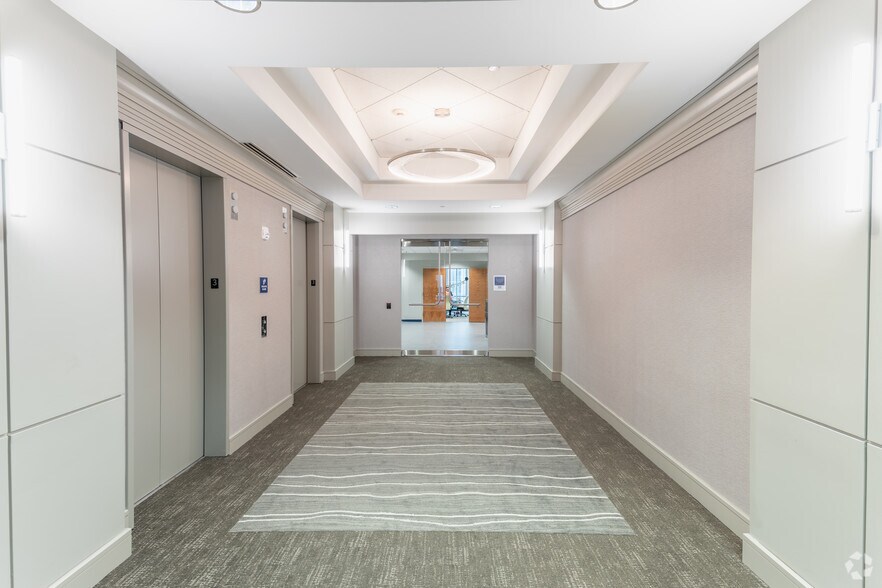 More Photos Of 9335 Harris Corners Pky, Charlotte Office For Lease